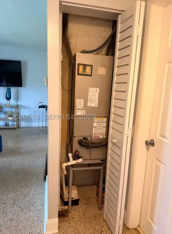695 697 Curtiss Drive Opa-Locka FL 33054