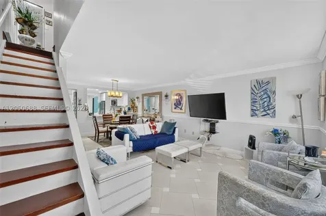 10035 SW 77th Court Miami FL 33156