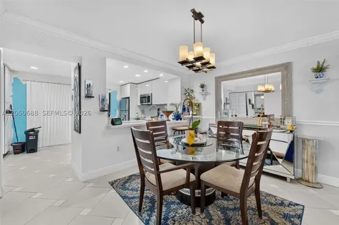 10035 SW 77th Court Miami FL 33156