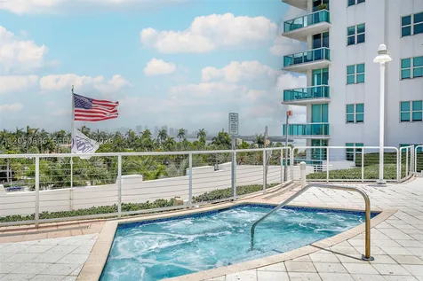 7900 Harbor Island Drive North Bay Village FL 33141