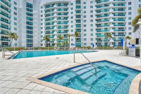 7900 Harbor Island Drive North Bay Village FL 33141