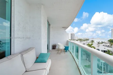 7900 Harbor Island Drive North Bay Village FL 33141