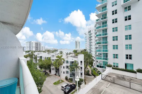 7900 Harbor Island Drive North Bay Village FL 33141
