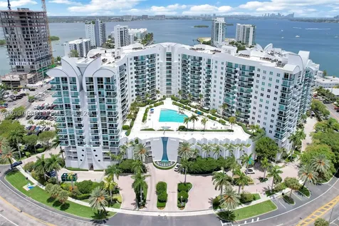 7900 Harbor Island Drive North Bay Village FL 33141