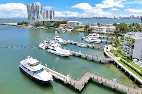 7900 Harbor Island Drive North Bay Village FL 33141