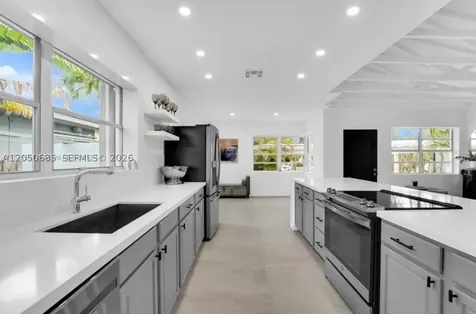9264 Byron Avenue Surfside FL 33154