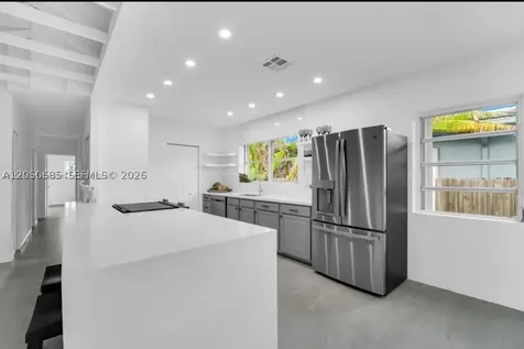 9264 Byron Avenue Surfside FL 33154