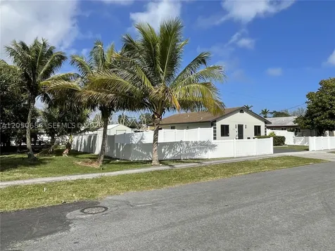 1370 NW 3rd Street Dania Beach FL 33004