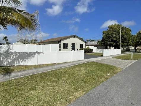 1370 NW 3rd Street Dania Beach FL 33004