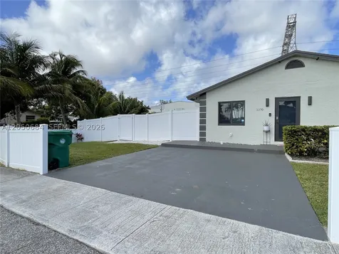 1370 NW 3rd Street Dania Beach FL 33004