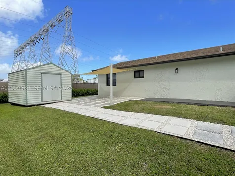 1370 NW 3rd Street Dania Beach FL 33004