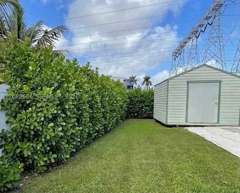 1370 NW 3rd Street Dania Beach FL 33004