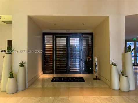 200 Biscayne Boulevard Way Miami FL 33131