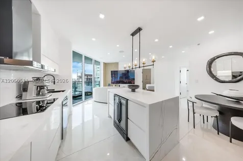 350 S Miami Avenue Miami FL 33130