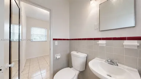 2499 SW 27th Street Miami FL 33133