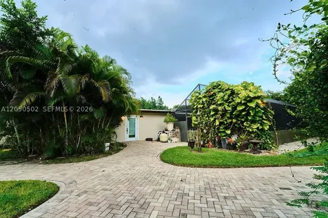 21601 SW 154th Avenue Miami FL 33170