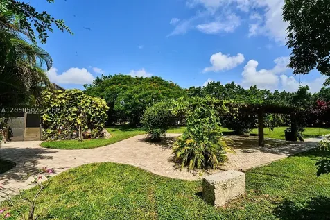 21601 SW 154th Avenue Miami FL 33170