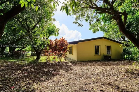21601 SW 154th Avenue Miami FL 33170