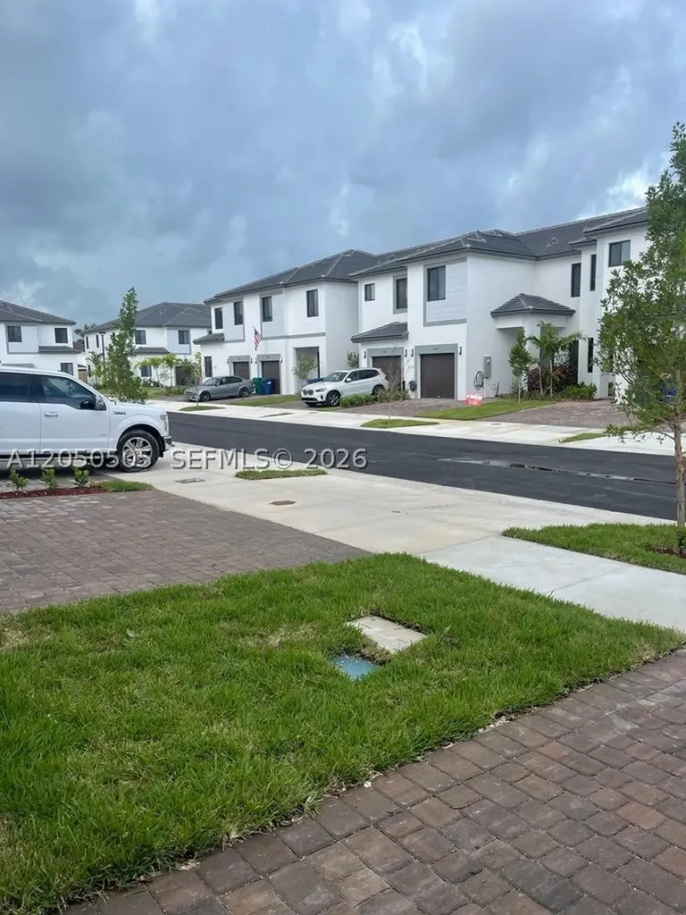 13641 SW 157th Place Miami FL 33196