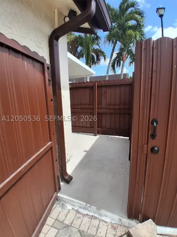 1231 SW 136th Place Miami FL 33184