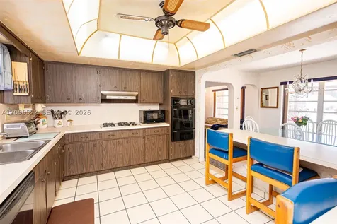 8721 NW 18th Street Pembroke Pines FL 33024