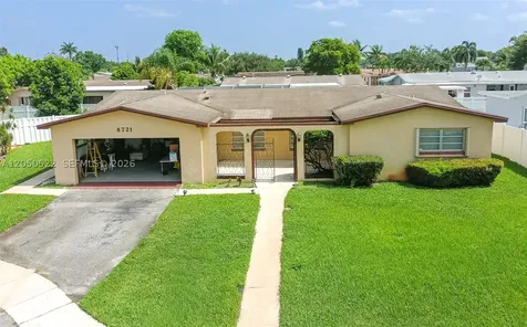 8721 NW 18th Street Pembroke Pines FL 33024