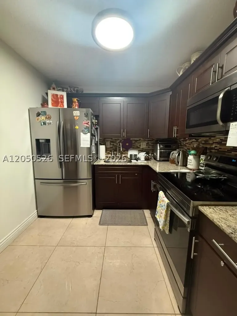 9405 W Flagler Street Miami FL 33174