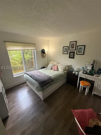 9405 W Flagler Street Miami FL 33174
