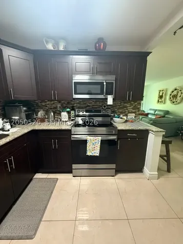 9405 W Flagler Street Miami FL 33174