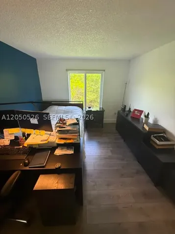 9405 W Flagler Street Miami FL 33174