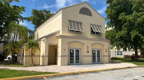 8160 Geneva Court Doral FL 33166