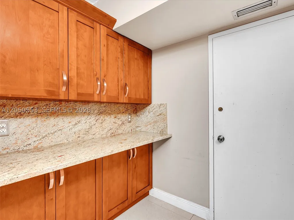 4400 Hillcrest Drive Hollywood FL 33021