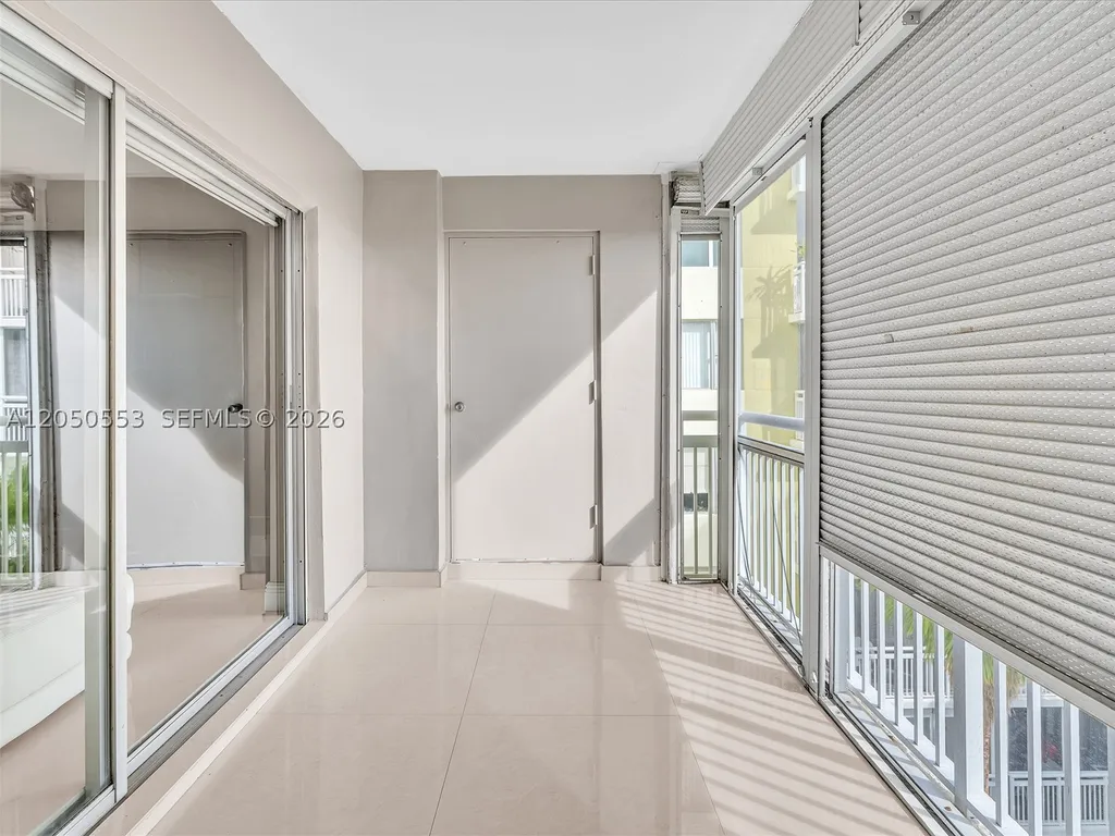 4400 Hillcrest Drive Hollywood FL 33021
