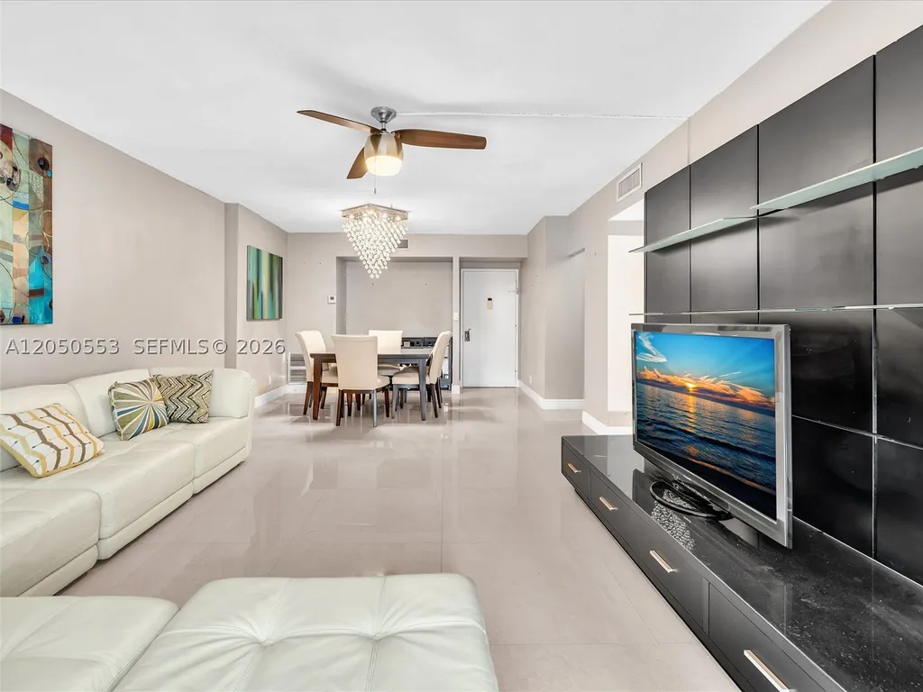 4400 Hillcrest Drive Hollywood FL 33021