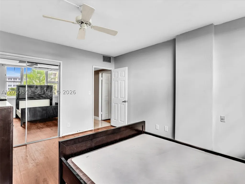 4400 Hillcrest Drive Hollywood FL 33021