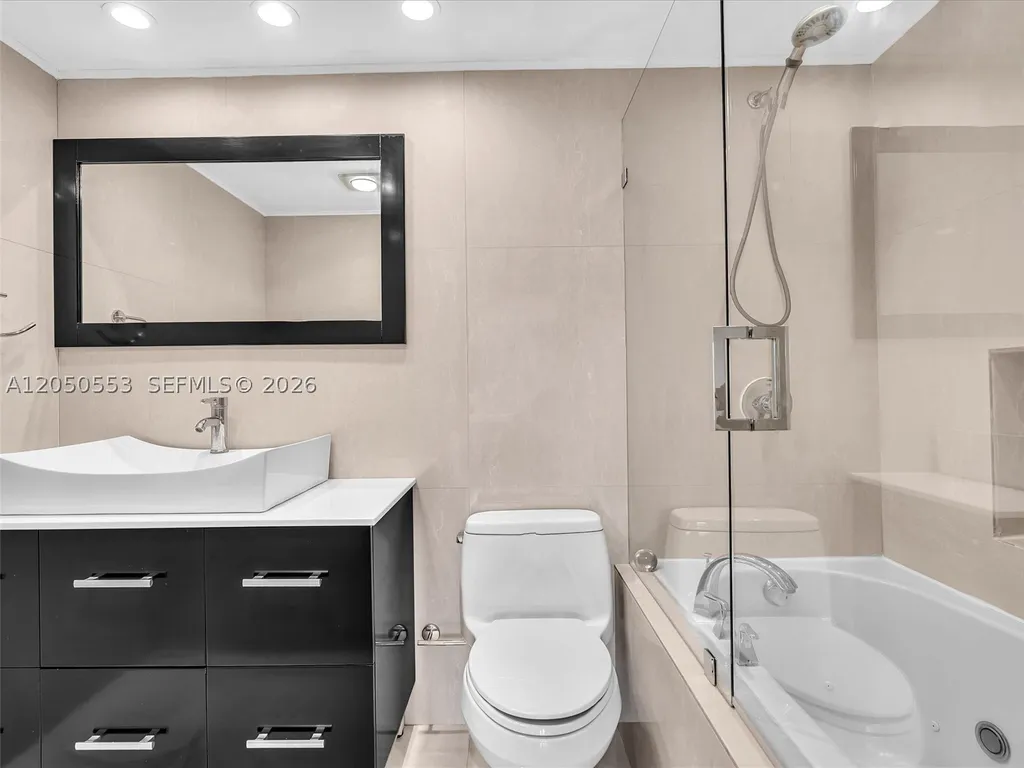 4400 Hillcrest Drive Hollywood FL 33021