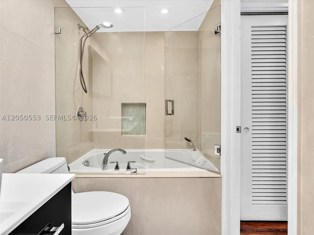 4400 Hillcrest Drive Hollywood FL 33021