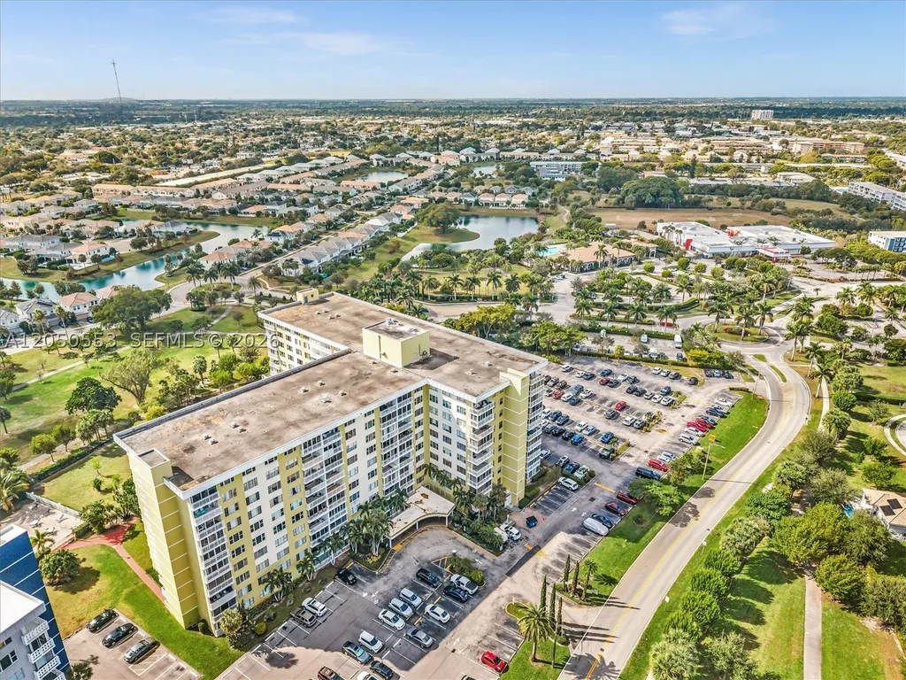 4400 Hillcrest Drive Hollywood FL 33021