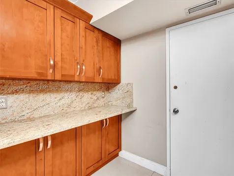 4400 Hillcrest Drive Hollywood FL 33021