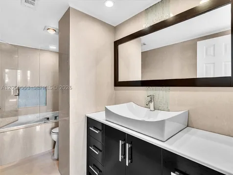 4400 Hillcrest Drive Hollywood FL 33021