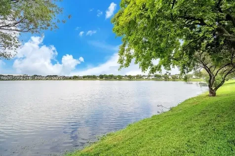 3461 NW 44th Street Oakland Park FL 33309