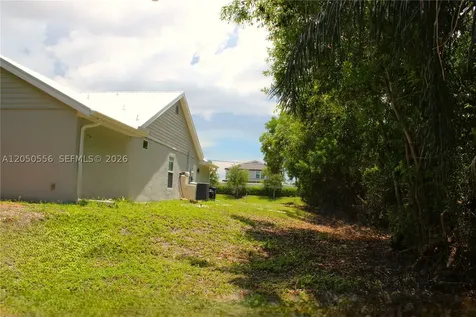 6617 Idlewild Street Fort Myers FL 33966