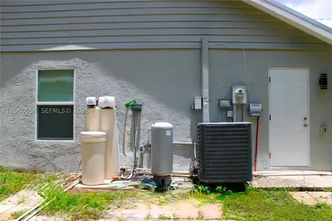 6617 Idlewild Street Fort Myers FL 33966