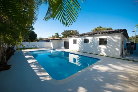 15411 NE 10th Avenue North Miami Beach FL 33162