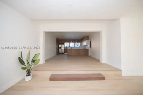 15411 NE 10th Avenue North Miami Beach FL 33162