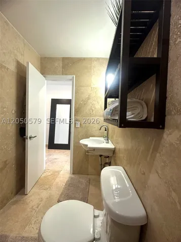 524 Washington Avenue Miami Beach FL 33139