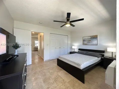 524 Washington Avenue Miami Beach FL 33139