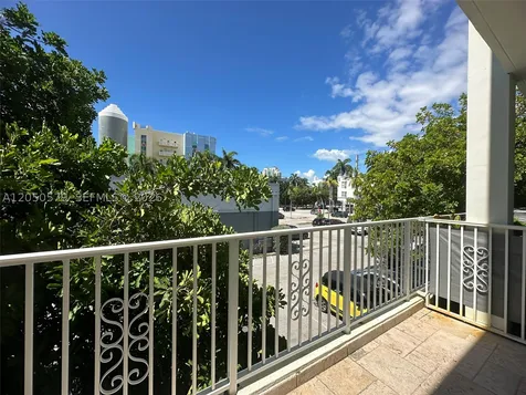 524 Washington Avenue Miami Beach FL 33139