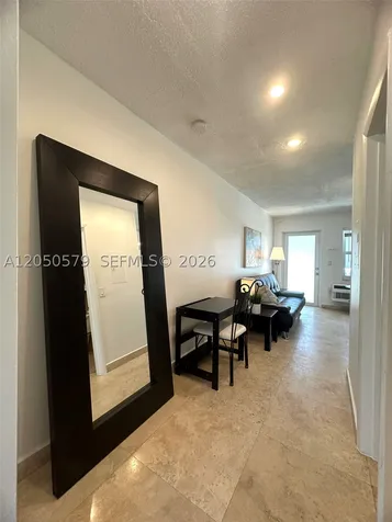 524 Washington Avenue Miami Beach FL 33139