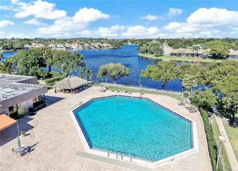 1101 Colony Point Circle Pembroke Pines FL 33026